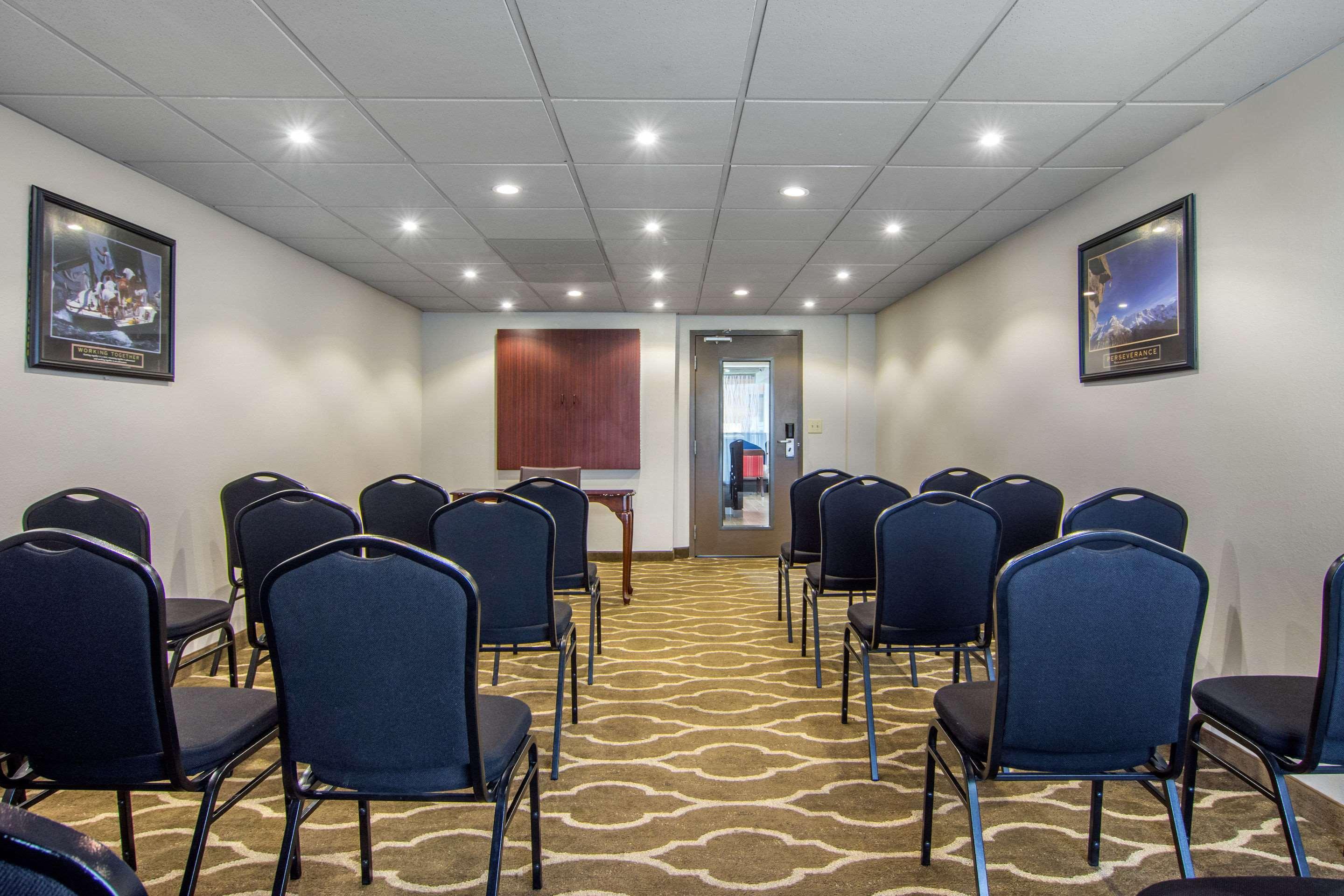 Comfort Inn Sandy Springs - Perimeter Exterior photo
